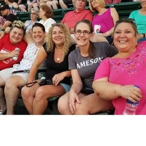 Meet your Posher, Tacy